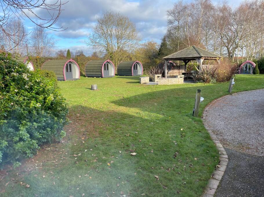 Belle Vista Glamping & Camping 요크 외부 사진