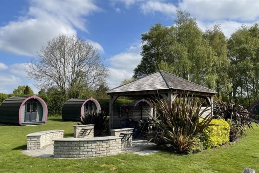Belle Vista Glamping & Camping 요크 외부 사진